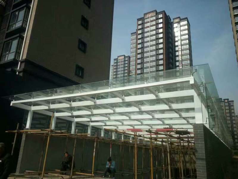 钢化玻璃时代：安全与美观并存的新选择